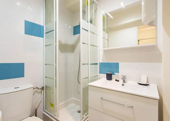 Magnificent - 2p - Moulin Rouge Paris