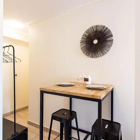 Magnificent - 2p - Moulin Rouge *