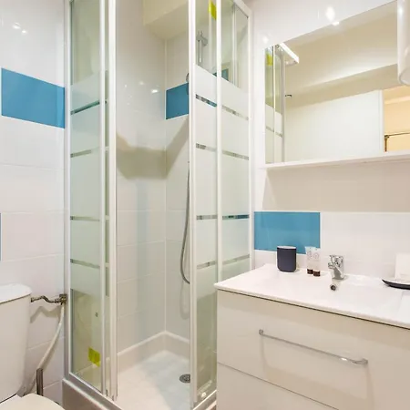 Magnificent - 2p - Moulin Rouge París